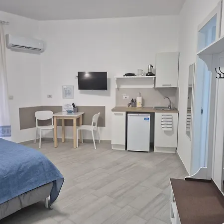 2 Self Check-in Alghero